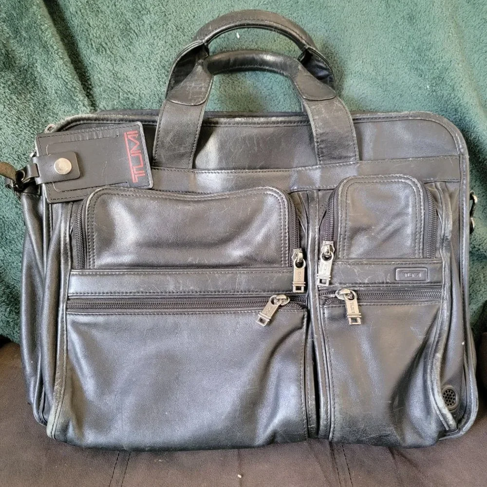 Tumi Alpha Expandable Black Leather Laptop Briefcase Messenger Bag